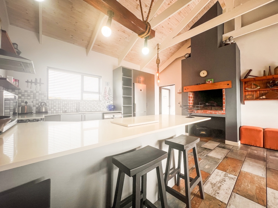 5 Bedroom Property for Sale in Myburgh Park Western Cape
